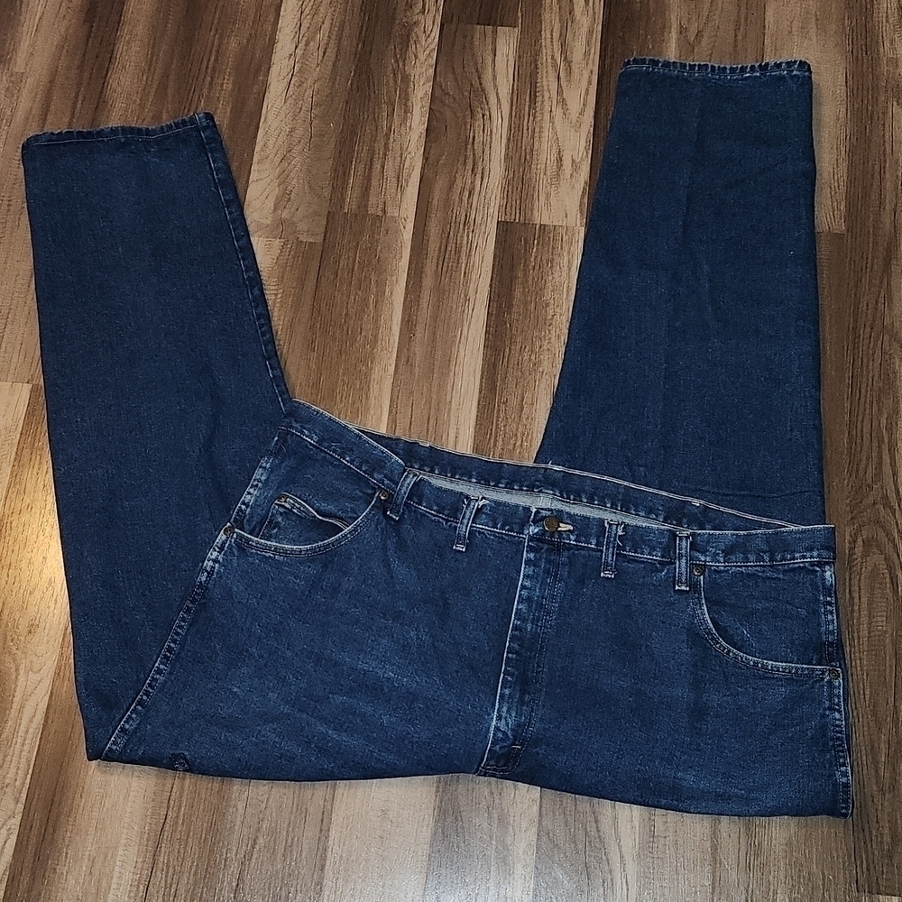 Wrangler Cowboy  Blue Jeans   Men's Size 48x32. BIG AND TALL